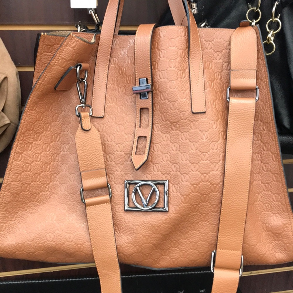 Valentino Bag🦋